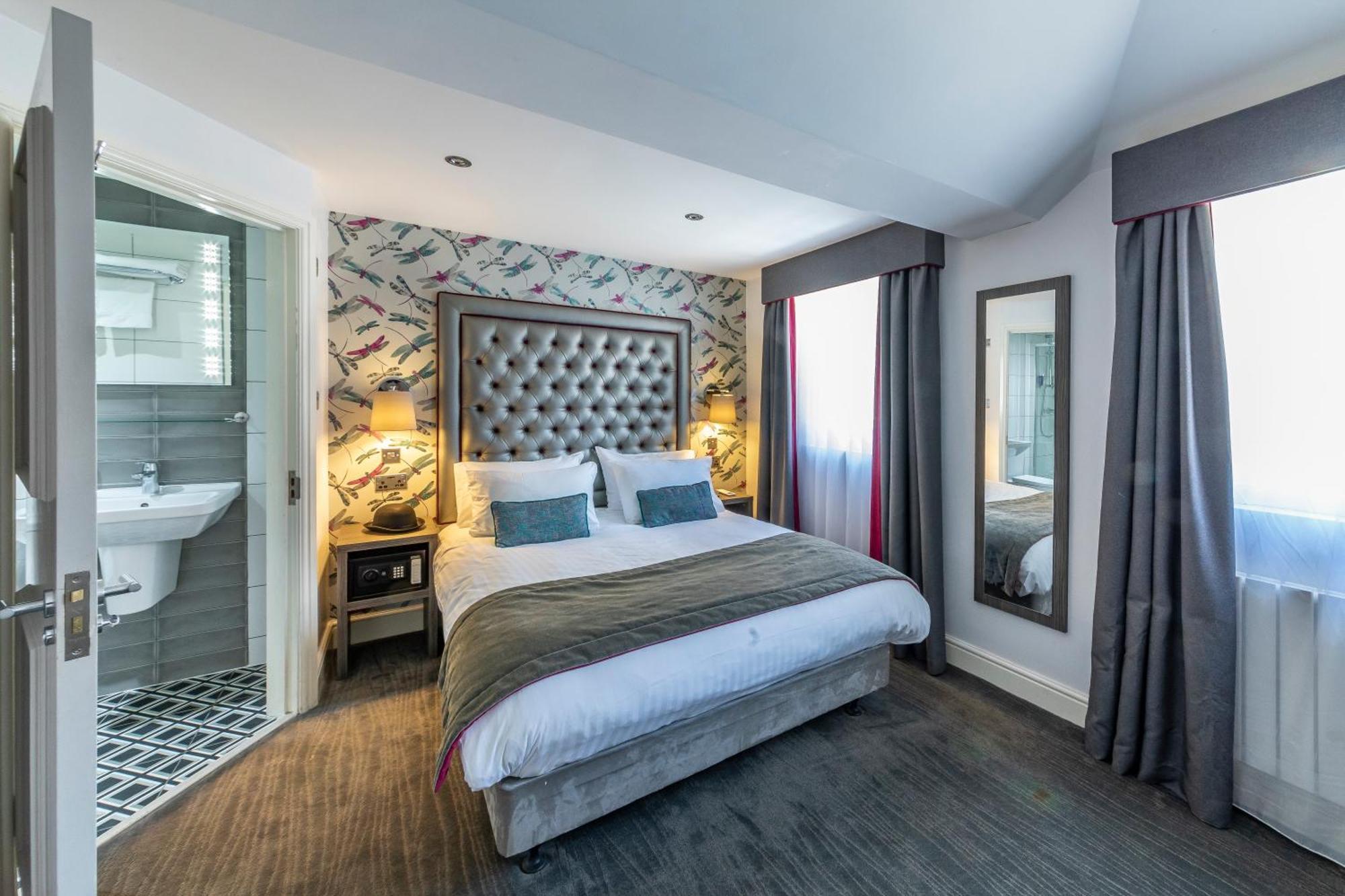The Beverley Hotel London - Victoria Екстер'єр фото